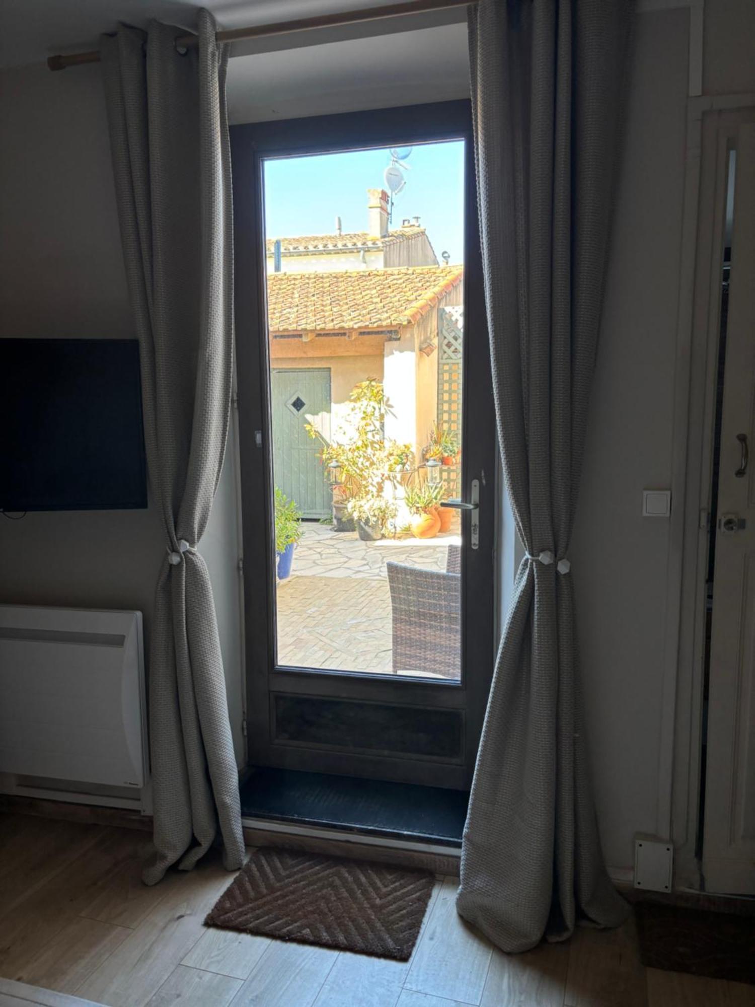 Apartment Couleur Des Champs Avec Exterieur - 15 Mn A Pied De La Cite Carcassonne
